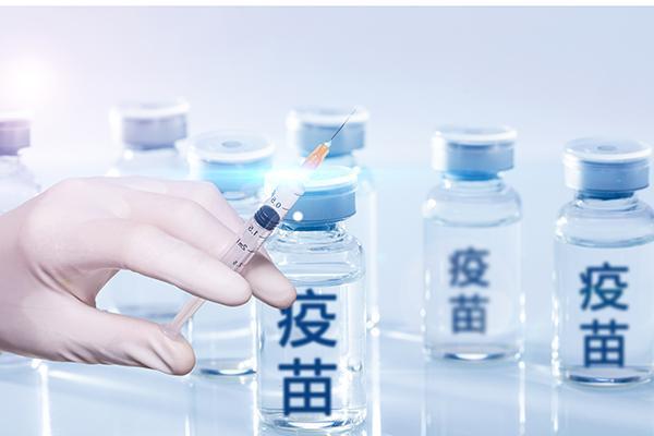 我國新冠疫苗累計接種近24億劑次，專家回應熱點問題